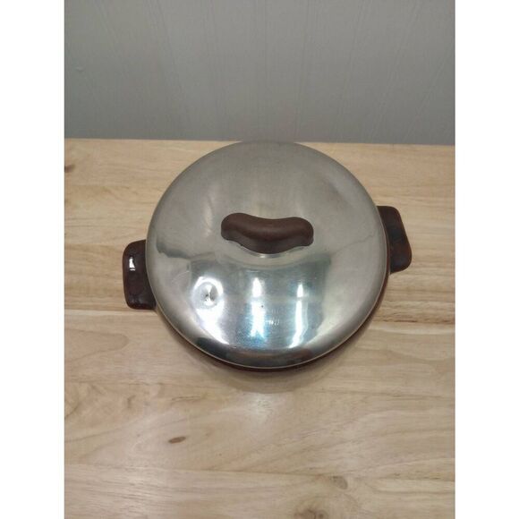 Vintage West bend, ceramic Crock bean pot with aluminum lid - Picture 3 of 8